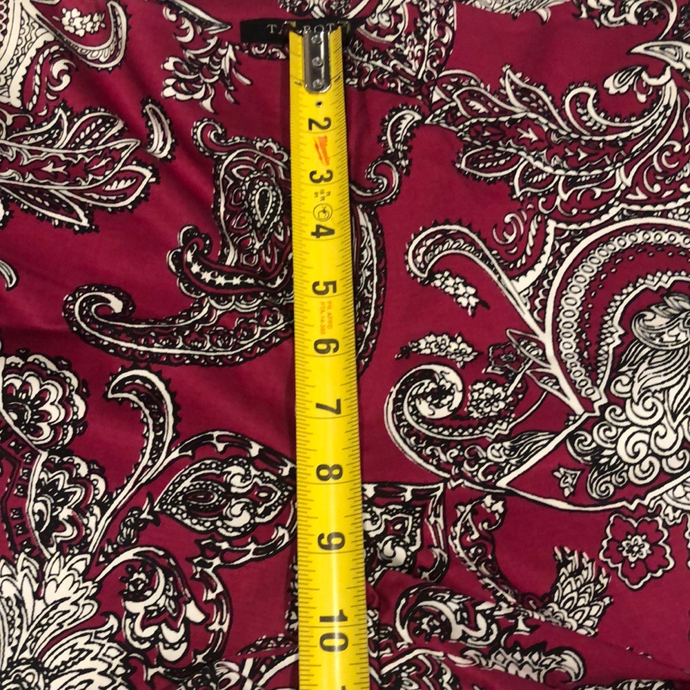 TALBOTS PAISLEY PRINT CROPPED PANTS FUCHSIA BLACK WHITE SIZE 8P - Picture 11 of 13
